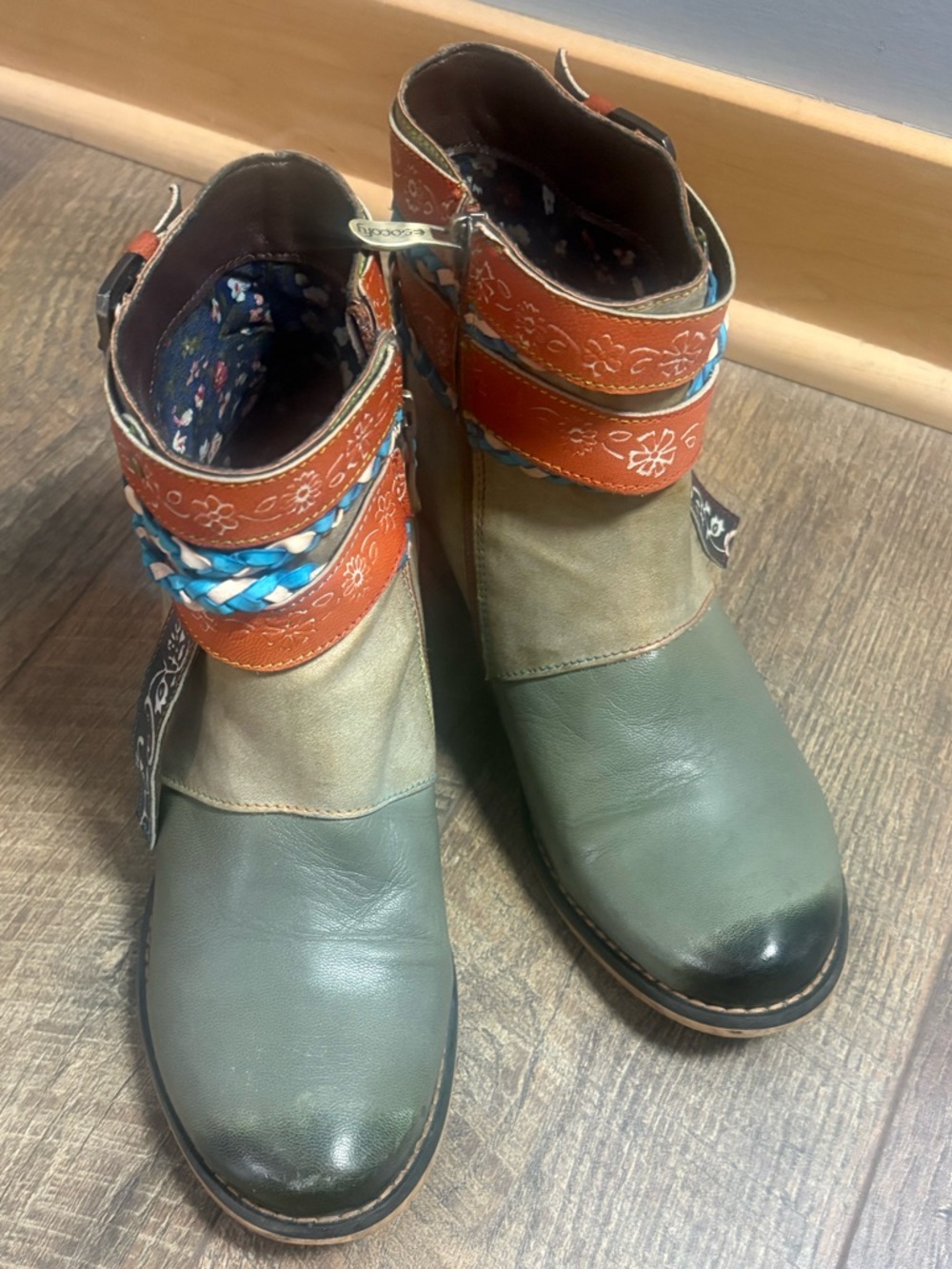 Socofy Boho Leather Ankle Boots EU 39 Embroidered Buckle Floral Lined - Picture 2 of 13